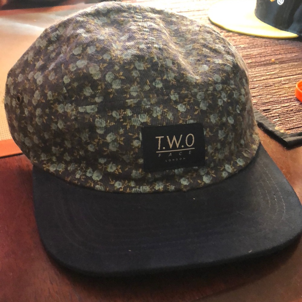 T.W.O face 5-panel hat